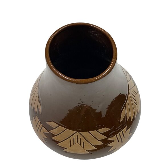 Vintage Native American Indian Sioux Pottery Vase Signed J Kill Handmade Brown - Picture 6 of 13